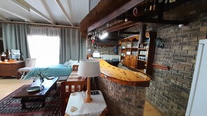 Bachelor Flat | Bếp riêng | Tủ lạnh, lò vi sóng, ấm điện, lò nướng bánh mì 