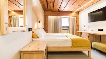 Standaard kamer | 1 slaapkamer, een minibar, een kluis op de kamer, een bureau