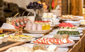 Inbegriffenes Frühstücksbuffet unter der Woche