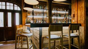 Bar (in der Unterkunft)