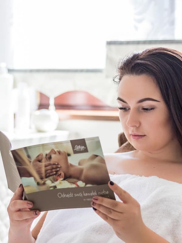 Couples treatment rooms, steam room, body treatments, aromatherapy