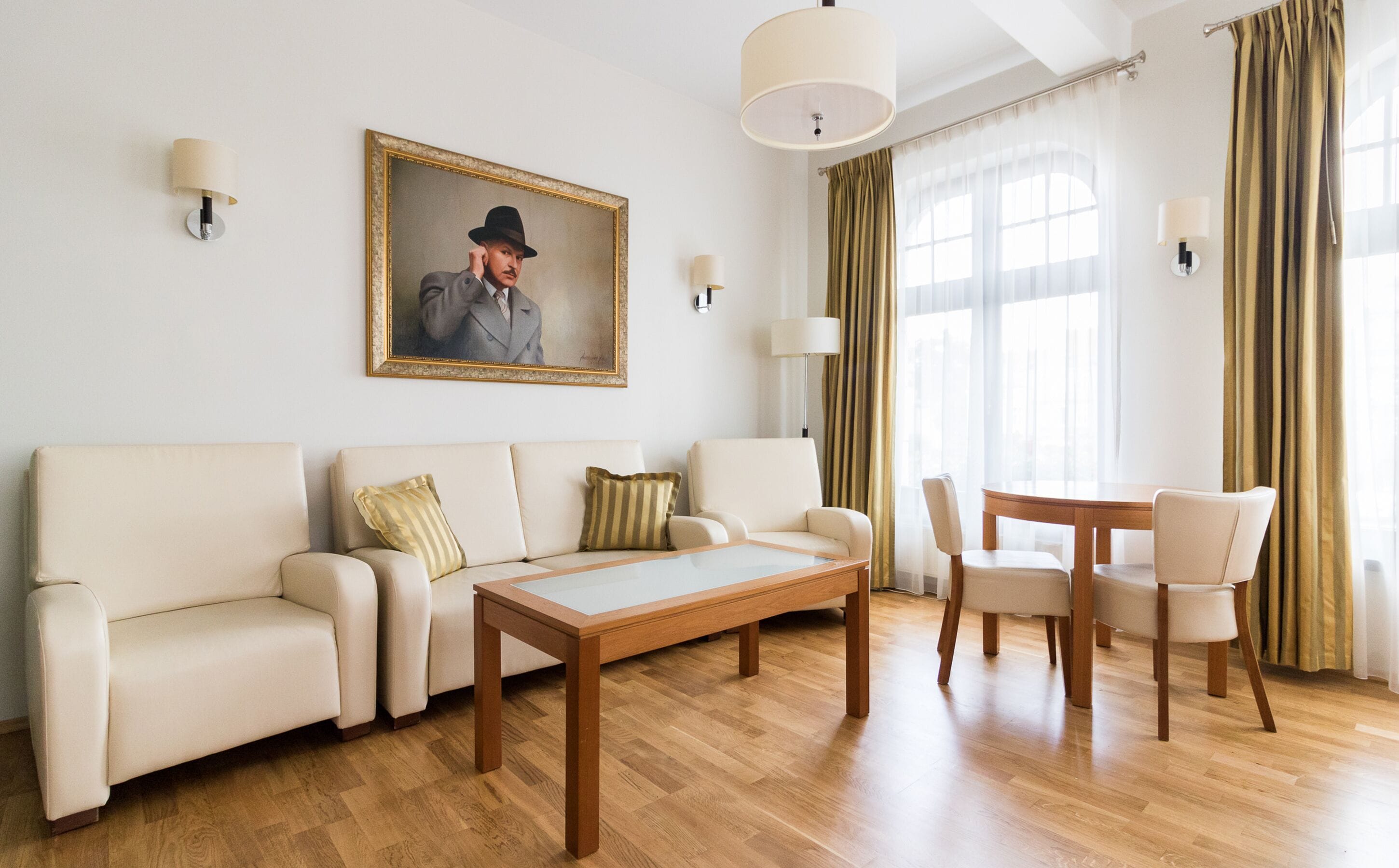 Deluxe Double Room | Minibar, desk, laptop workspace, iron/ironing board