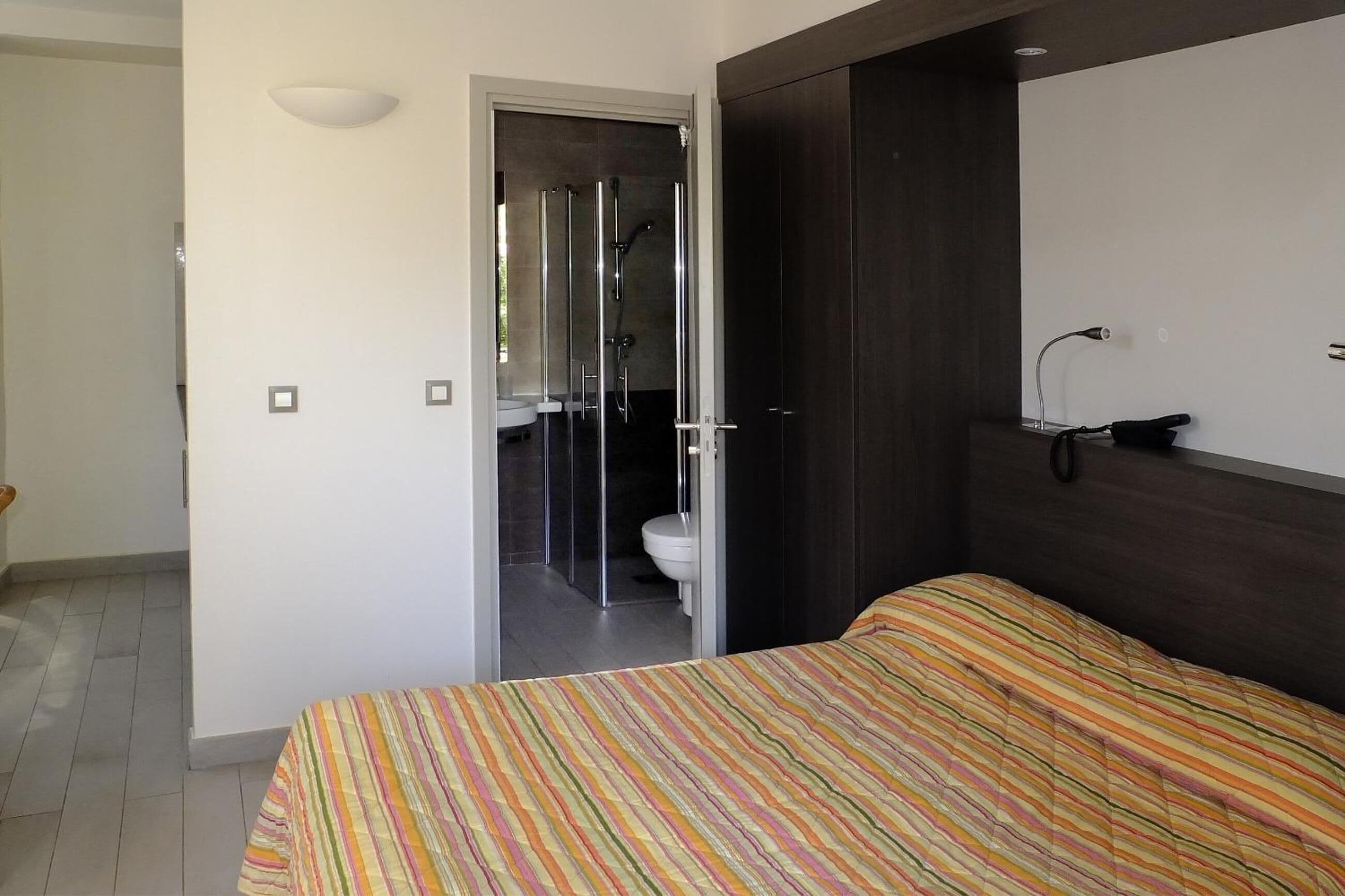 1 bedroom, blackout curtains, free wifi