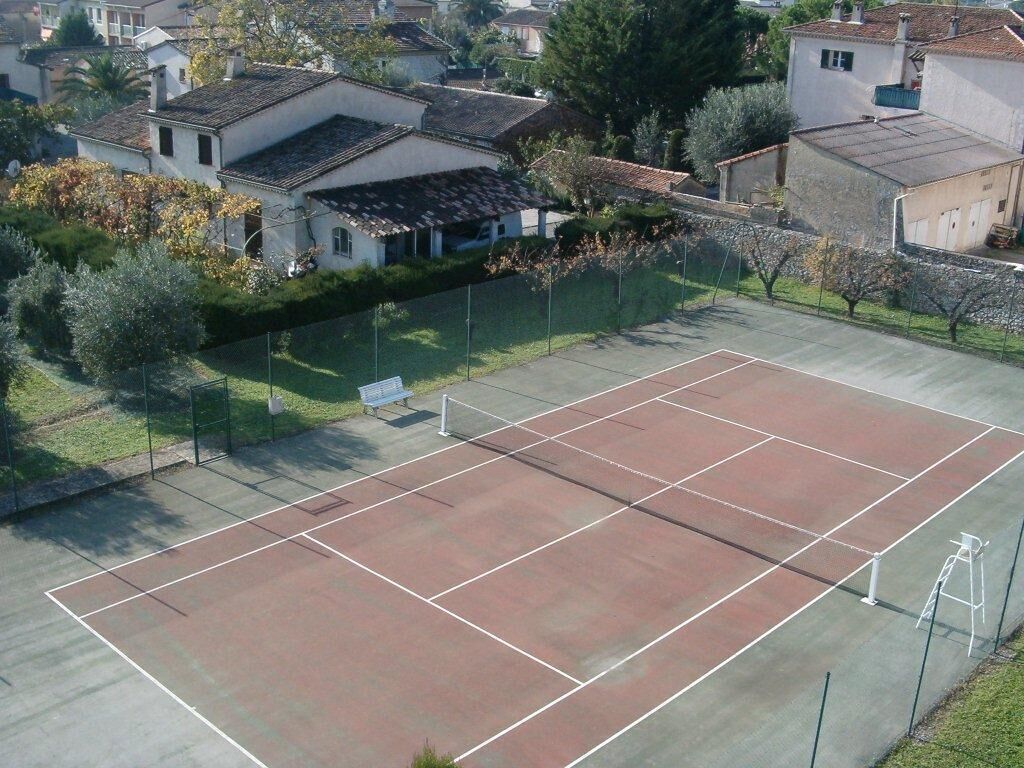 tennis court