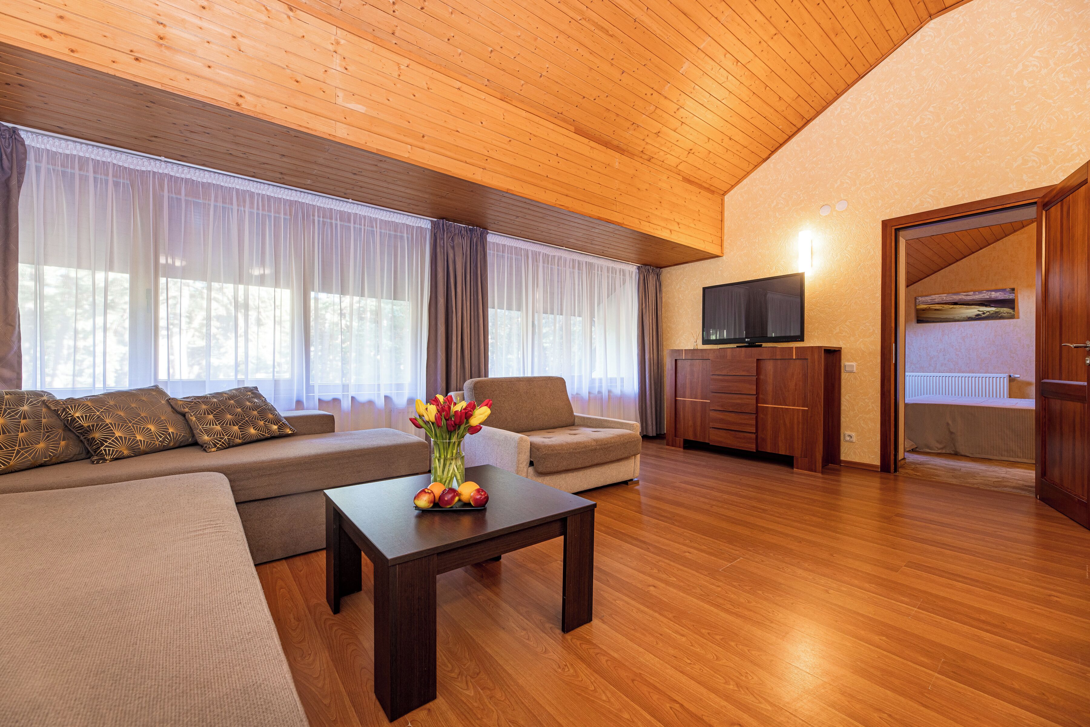 Luxury Apartment | Minibar, soundproofing, free WiFi, bed sheets