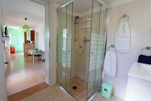 Apartment, 2 Bedrooms, Non Smoking | Bathroom shower - Casa Saracino (Salve)