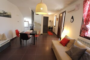 Villa, 3 Bedrooms, Non Smoking | Living area | Flat-screen TV