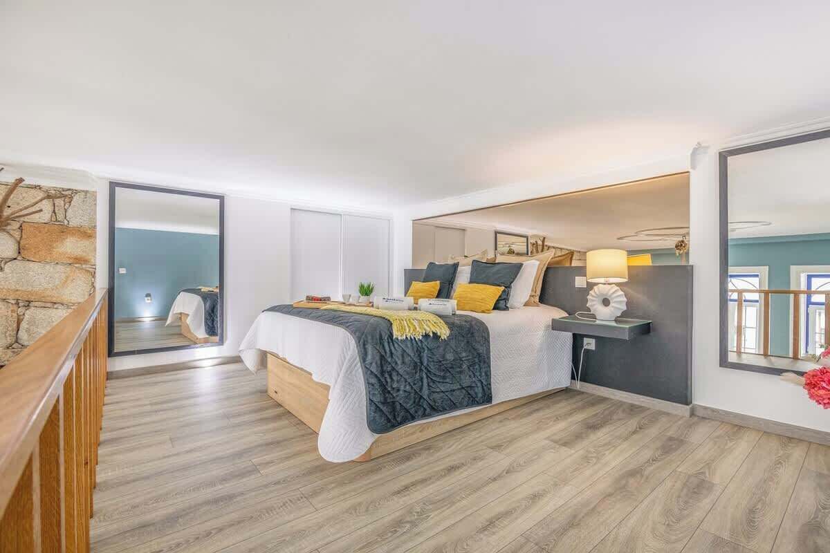 3 habitaciones, tabla de planchar con plancha, cuna de viaje y wifi 