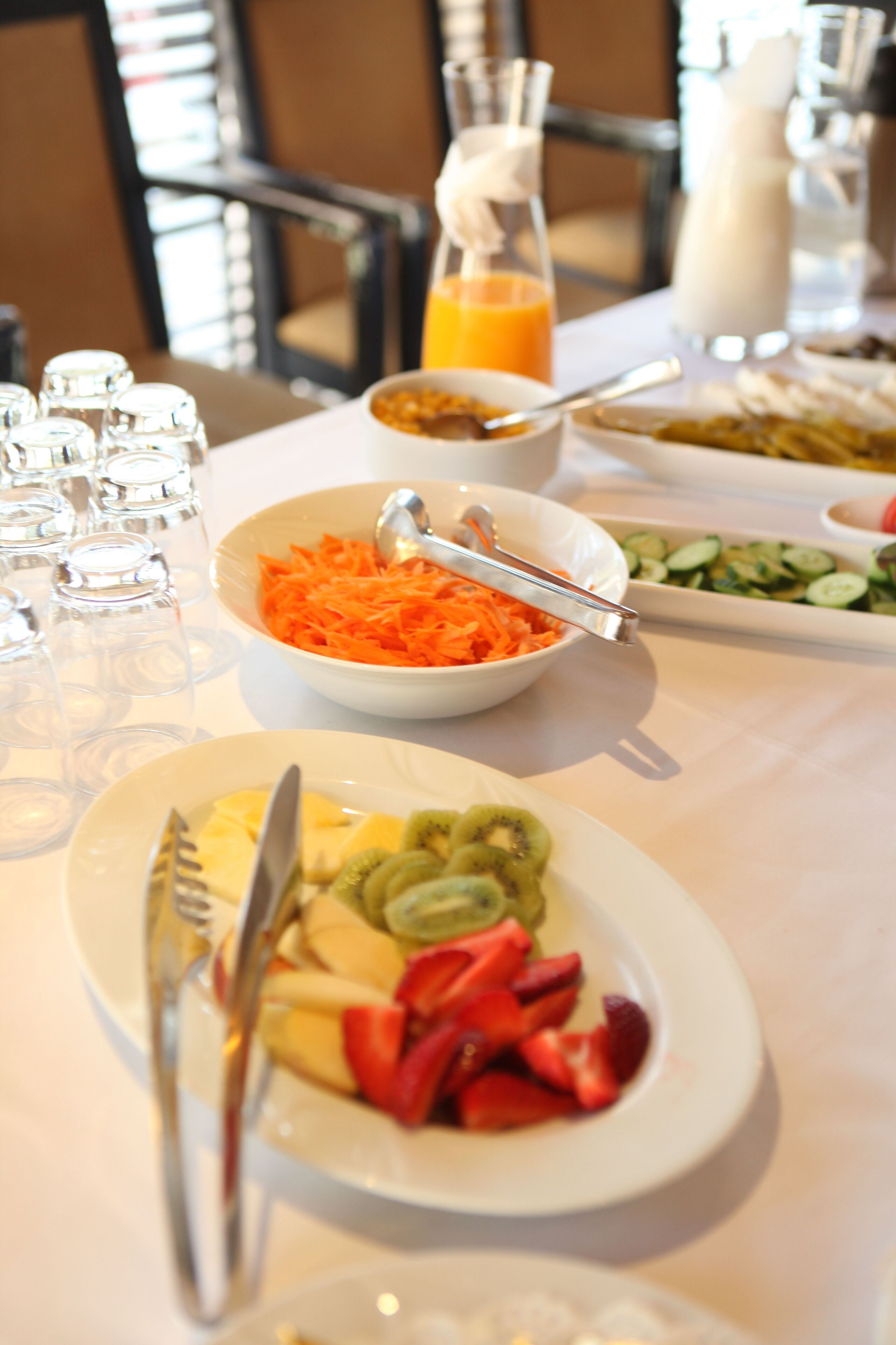daily full breakfast (eur 6 per person)