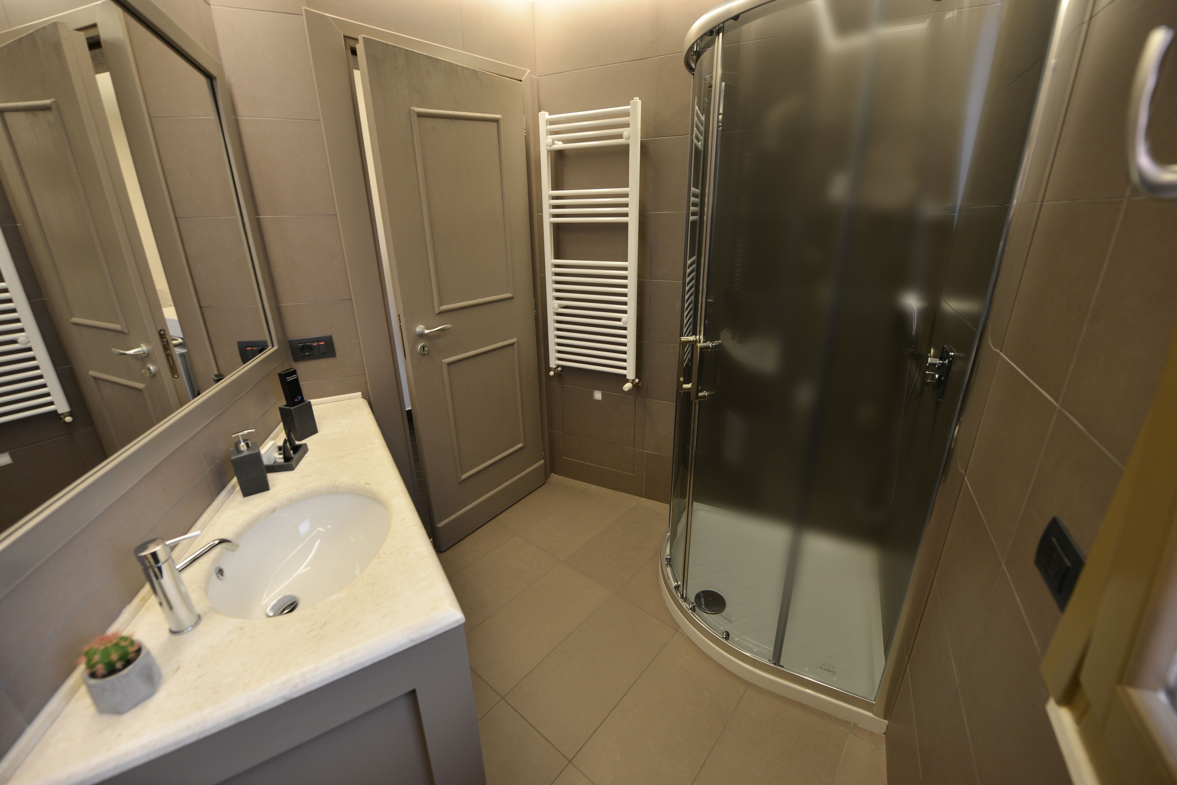 superior room | bathroom | shower, free toiletries, hair dryer, slippers