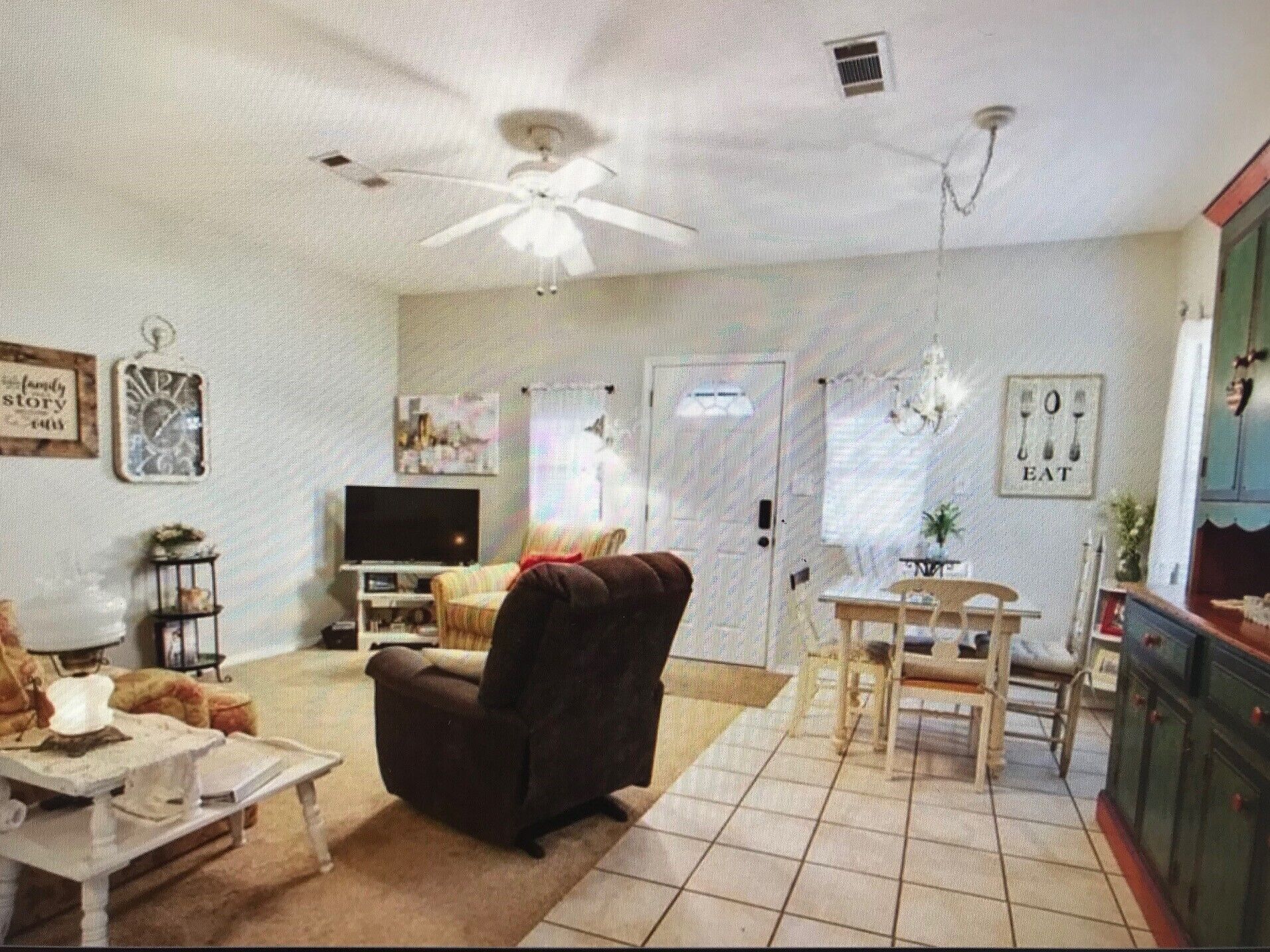 Anita's Cottage is only 15 minutes from Baylor, & Magnolia Silos!