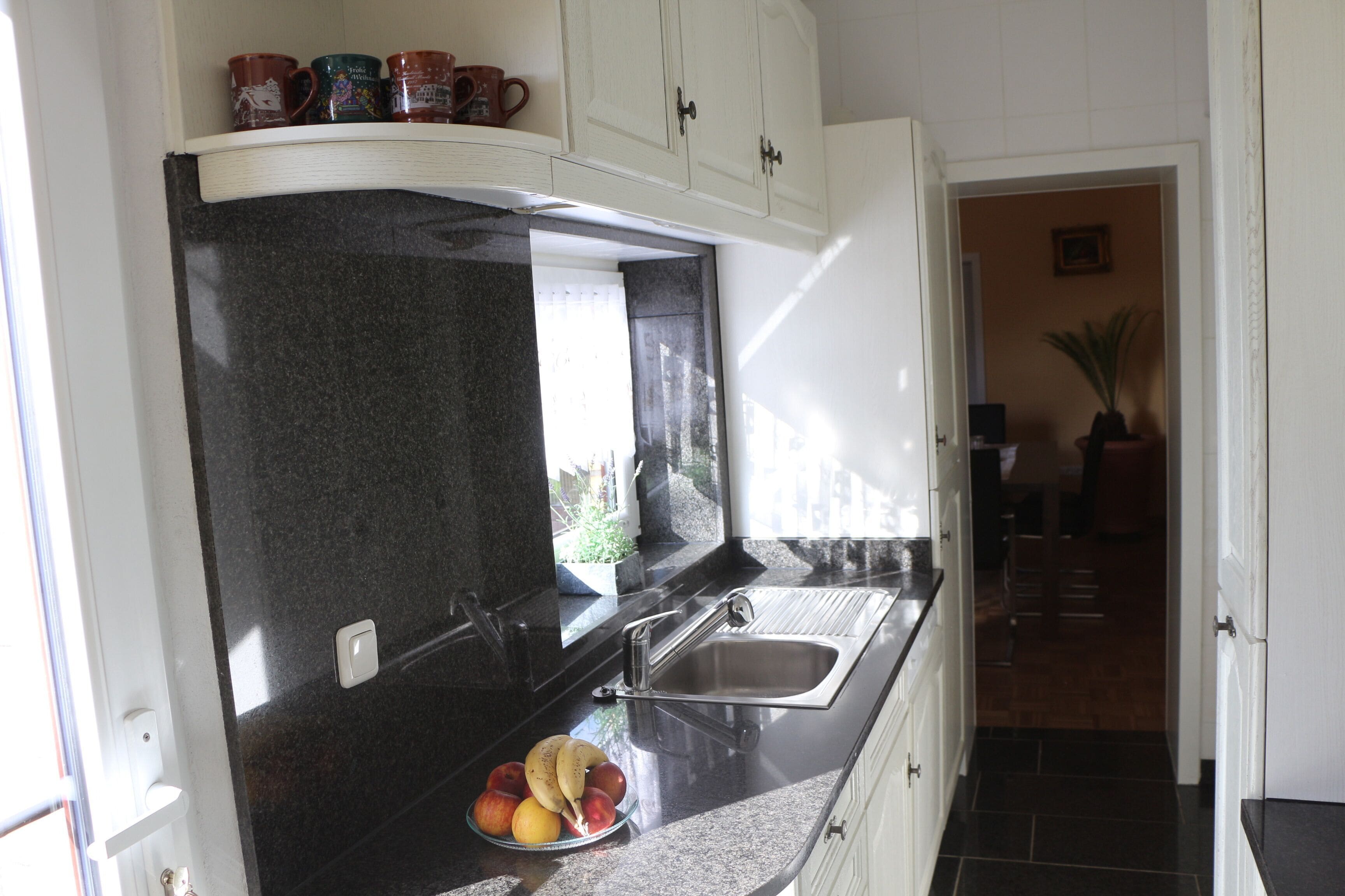 Apartemen Deluks, 1 kamar tidur, ensuite, pemandangan kebun | Dapur pribadi | Lemari es besar, microwave, oven, dan kompor