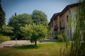 Exterior detail - L'Isolo Bed and Breakfast (Monzambano)