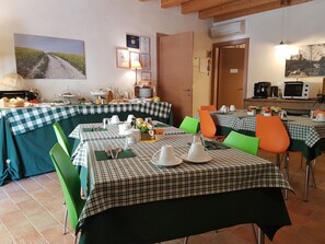 Interior detail - L'Isolo Bed and Breakfast (Monzambano)