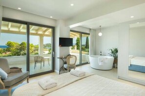 5 bedrooms, soundproofing, iron/ironing board, Internet