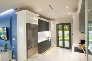 Fridge, microwave, oven, dishwasher