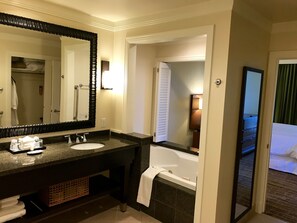 Shower, jetted bath, hair dryer, towels