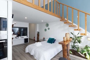 5 habitaciones, tabla de planchar con plancha, wifi y ropa de cama 