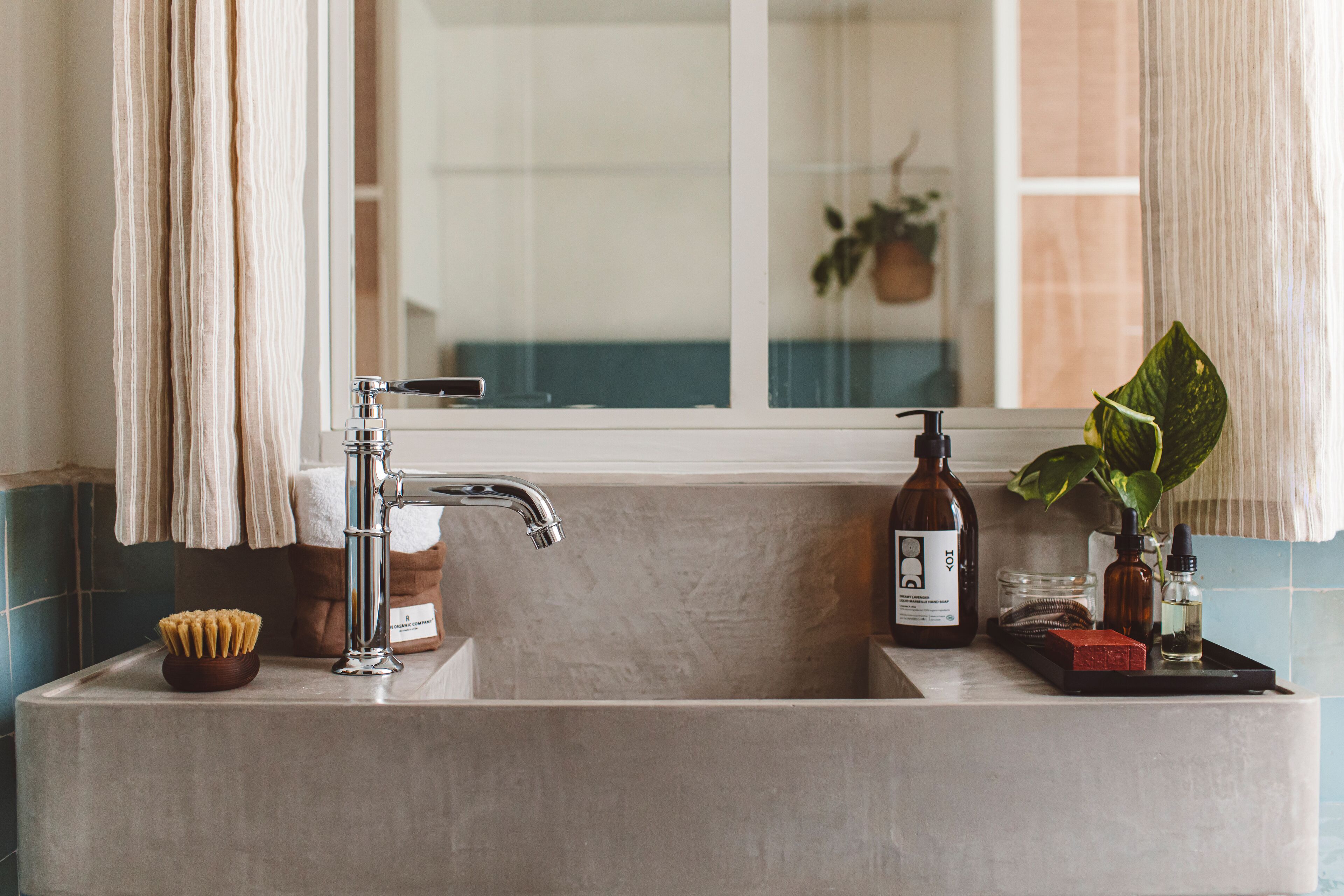 standard double room (working hoy) | bathroom | shower, hydromassage showerhead, designer toiletries, hair dryer