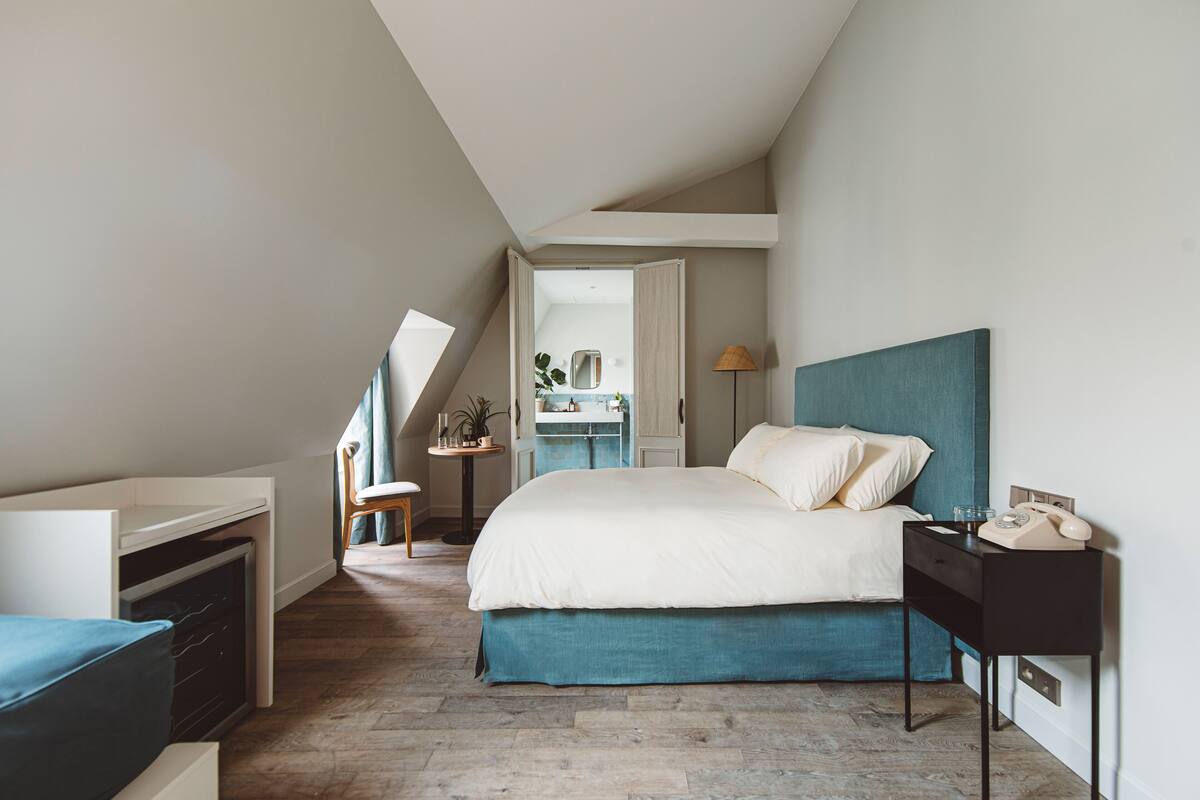 Wifi gratis y ropa de cama 