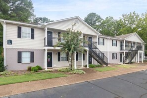 Exterior - Ole Miss Oasis (Oxford)