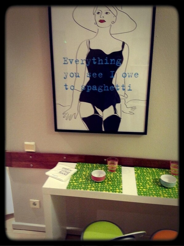 Verdunkelungsvorhänge, kostenloses WLAN, Bettwäsche