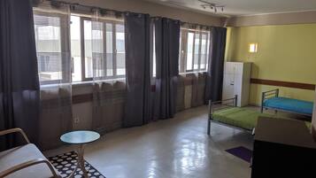 Blackout drapes, free WiFi, bed sheets