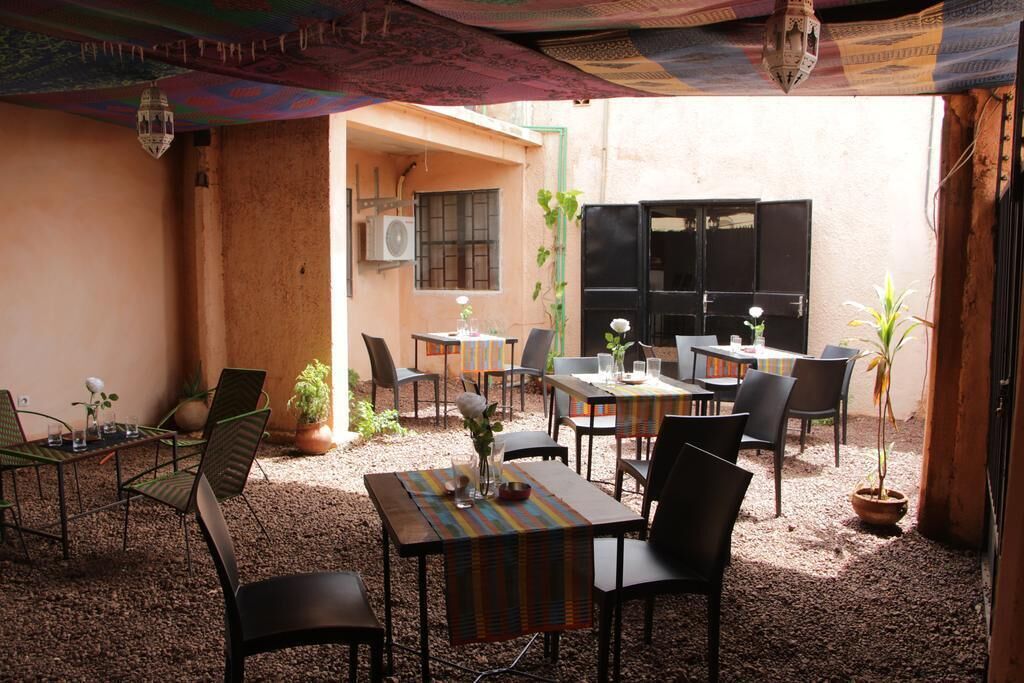 breakfast, lunch, dinner served; local and international cuisine