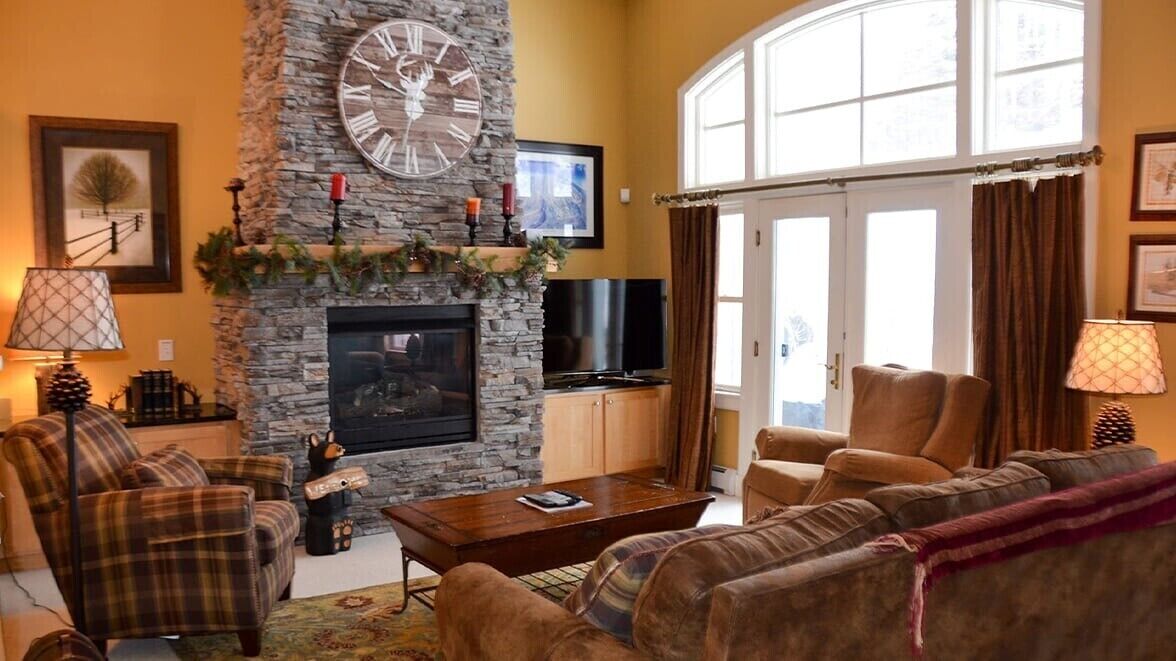 3 Bedroom Stratton  VT Luxury Walkable to Village