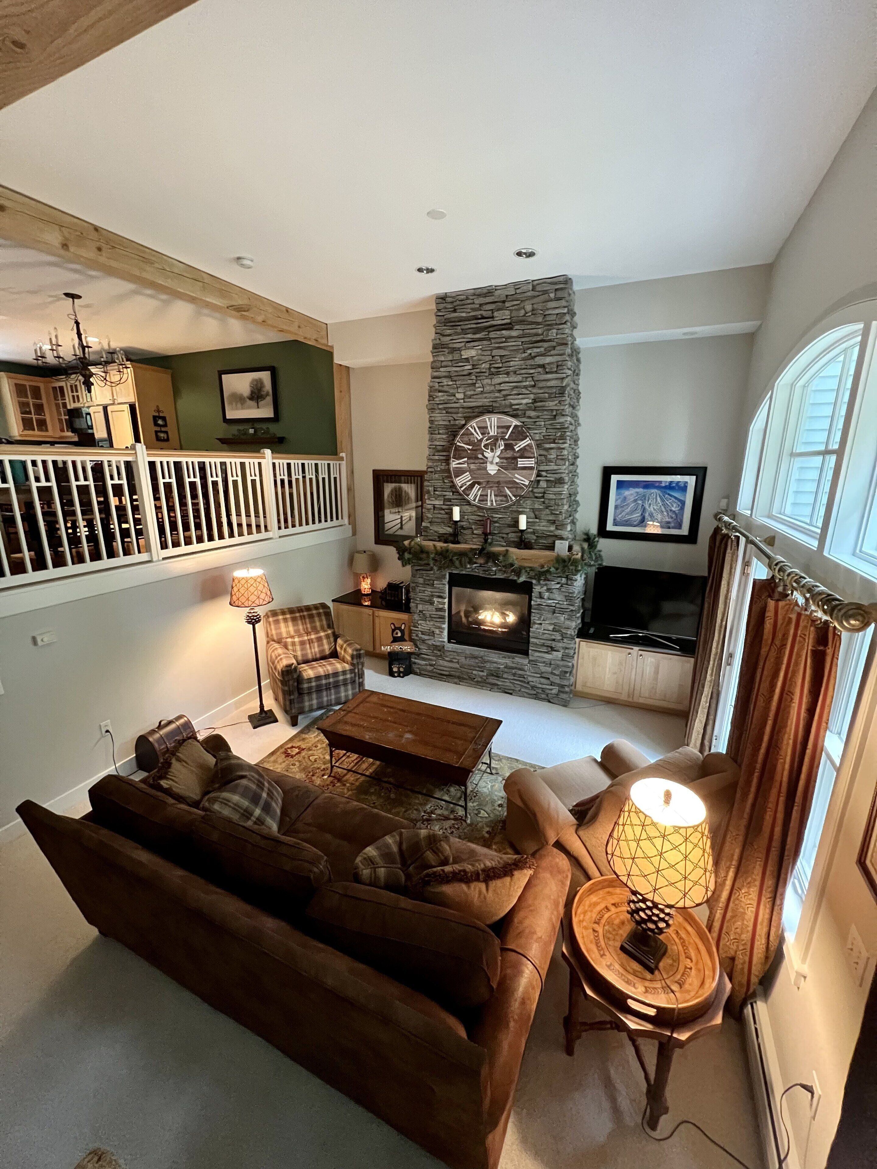 3 Bedroom Stratton  VT Luxury Walkable to Village