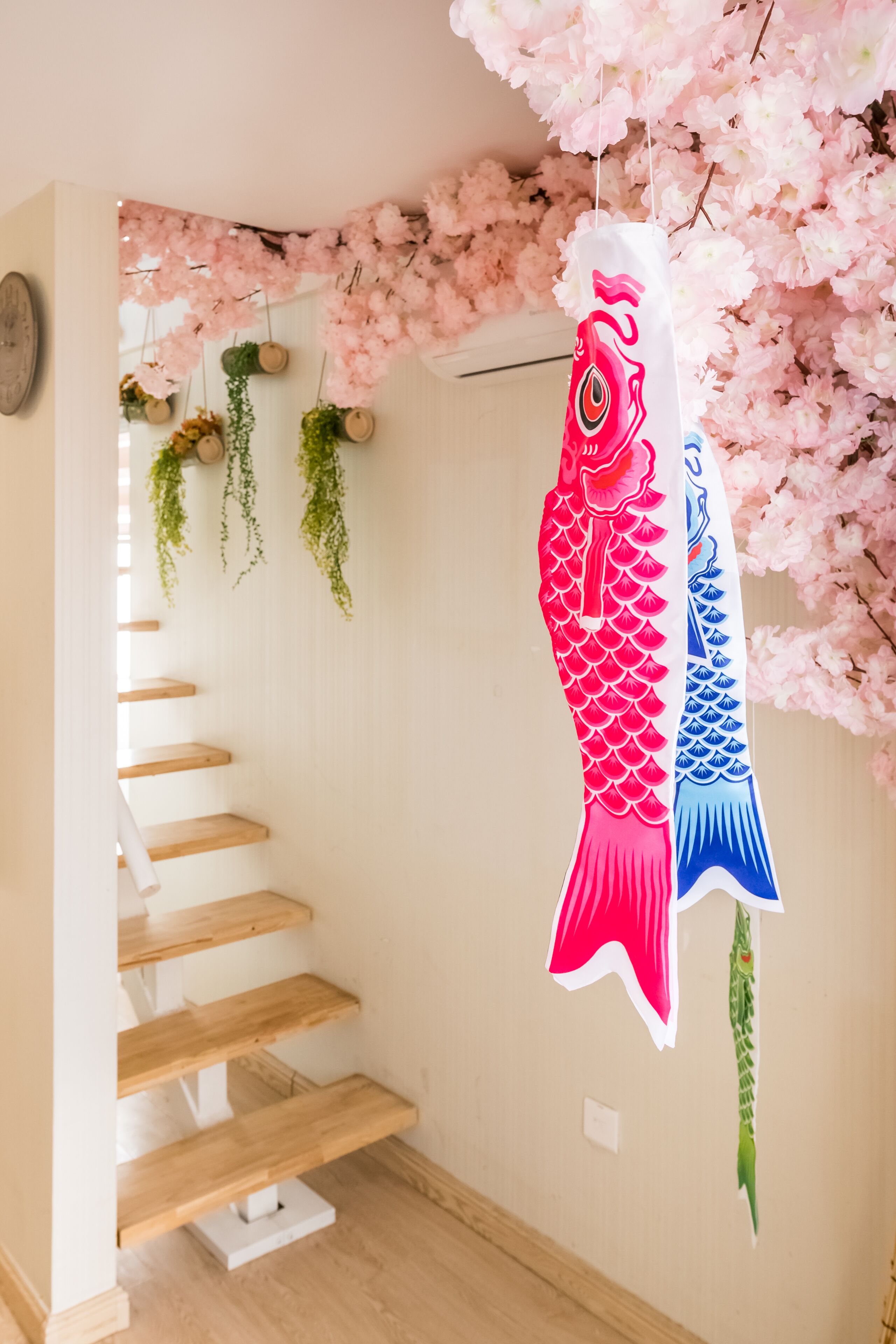 Elite Duplex | Premium bedding, down duvets, individually decorated, desk