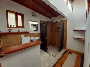 Duplex | Banheiro | Toalhas de banho 