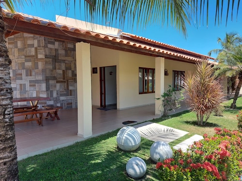 BEAUTIFUL BEACH HOUSE IN SÃO MIGUEL BAR