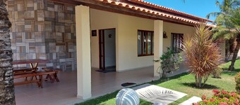 BEAUTIFUL BEACH HOUSE IN SÃO MIGUEL BAR