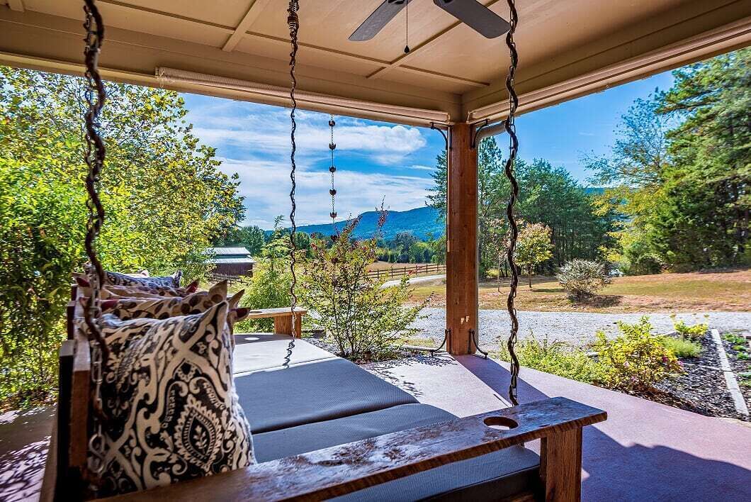"Fox View Cottage" Stunning Views, Pet-Friendly, Wheelchair Accessible