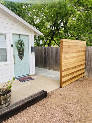 Exterior detail - Four blocks of Main Street!!! (Fredericksburg)