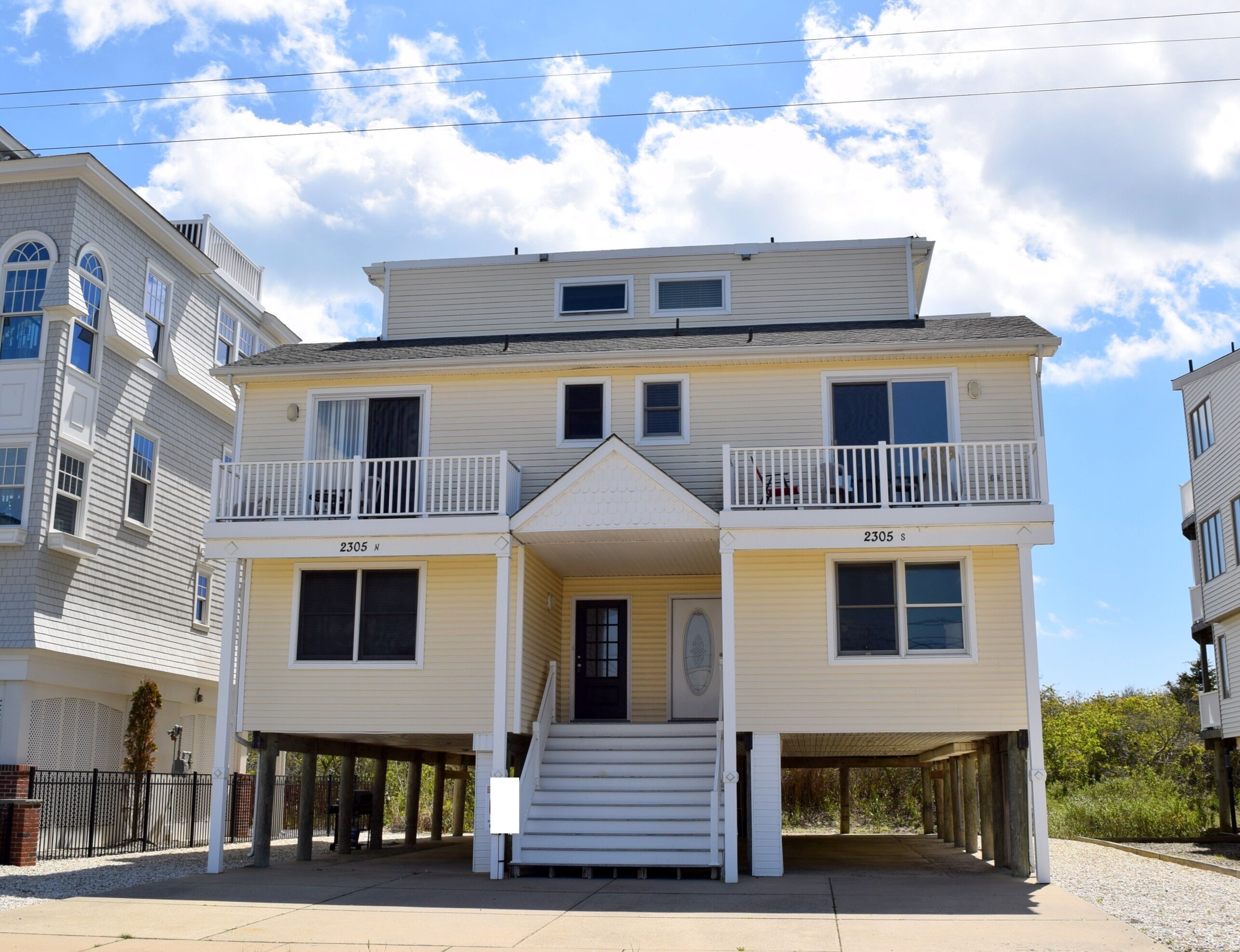 Gorgeous Ocean Views!!!  Beachfront North End of the island.