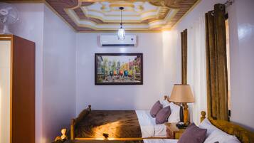 Caja fuerte, wifi gratis, ropa de cama