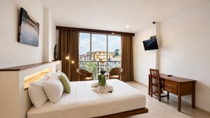 Deluxe Double Room | Egyptian cotton sheets, premium bedding, in-room safe, desk - Spanhoek Boutique Hotel (Paramaribo)