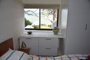 2 bedrooms, desk, iron/ironing board, travel cot