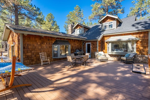 Magdalena Meadows Retreat.. Amazing Million Dollar Property on 3 acre property