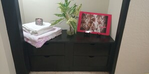 基本雙人房, 1 間臥室 | 免費無線上網、床單