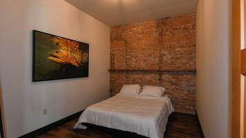 2 bedrooms, internet