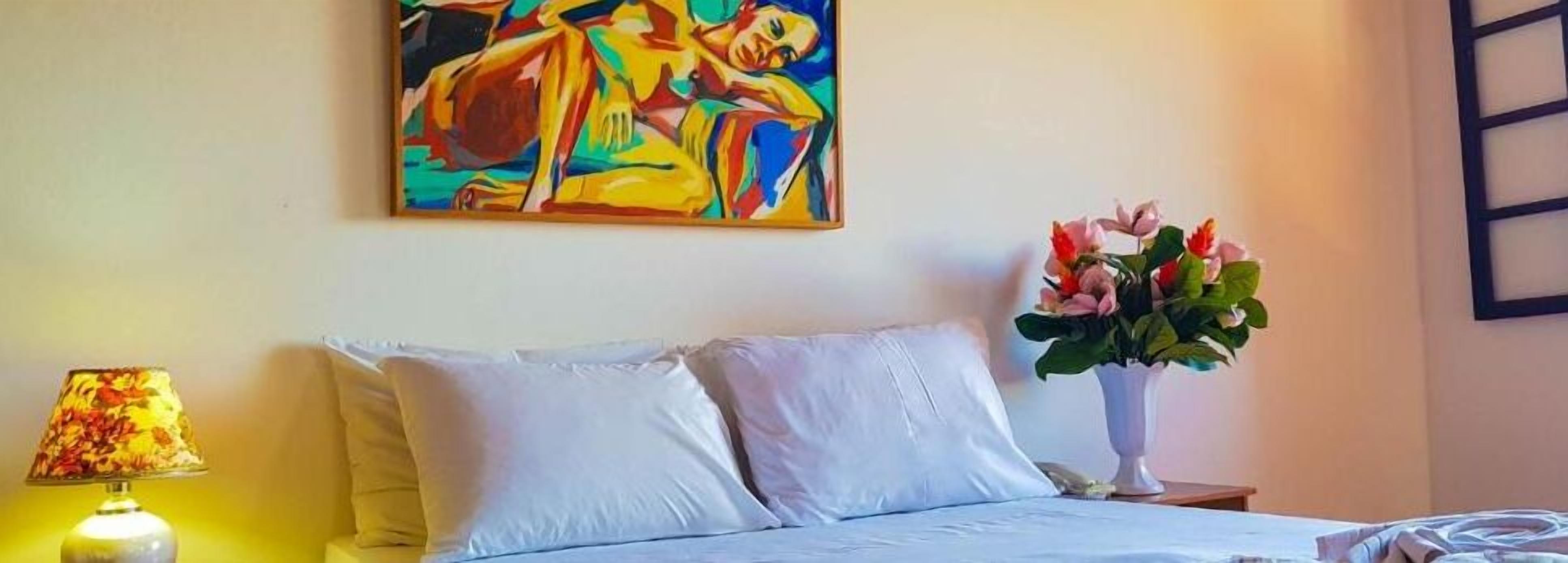 laptop workspace, free wifi, bed sheets