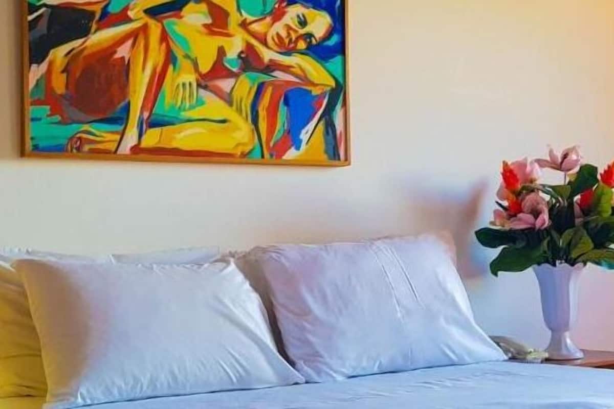 laptop workspace, free wifi, bed sheets