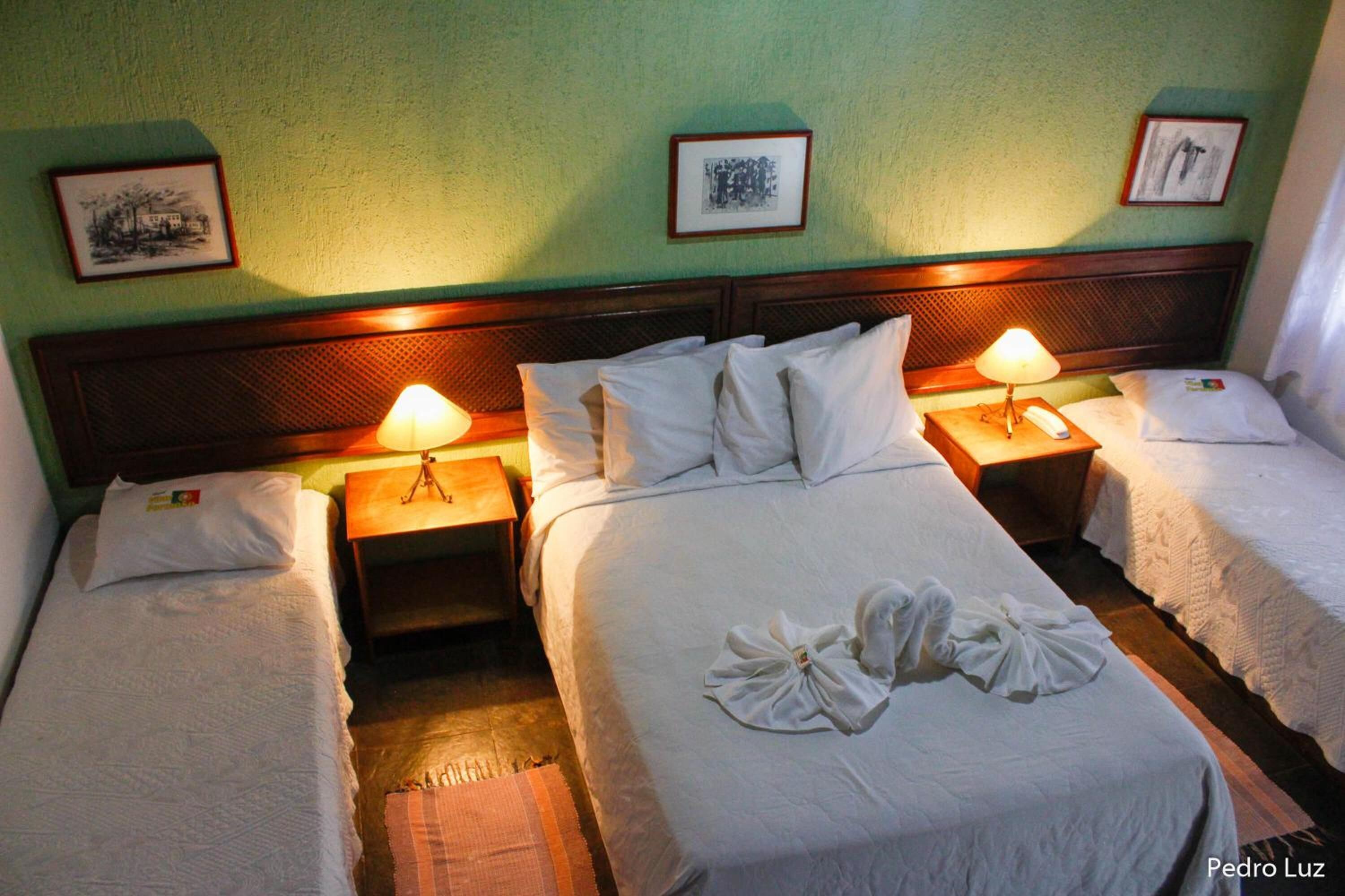 laptop workspace, free wifi, bed sheets