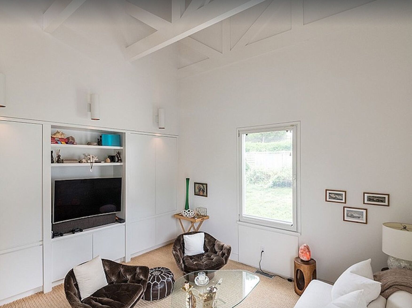 Luxurious Private One-Bedroom Suite