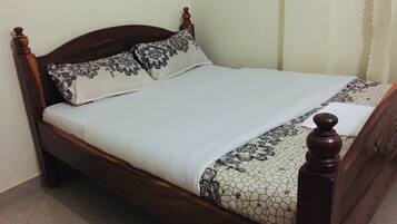 3 bedrooms, iron/ironing board, WiFi