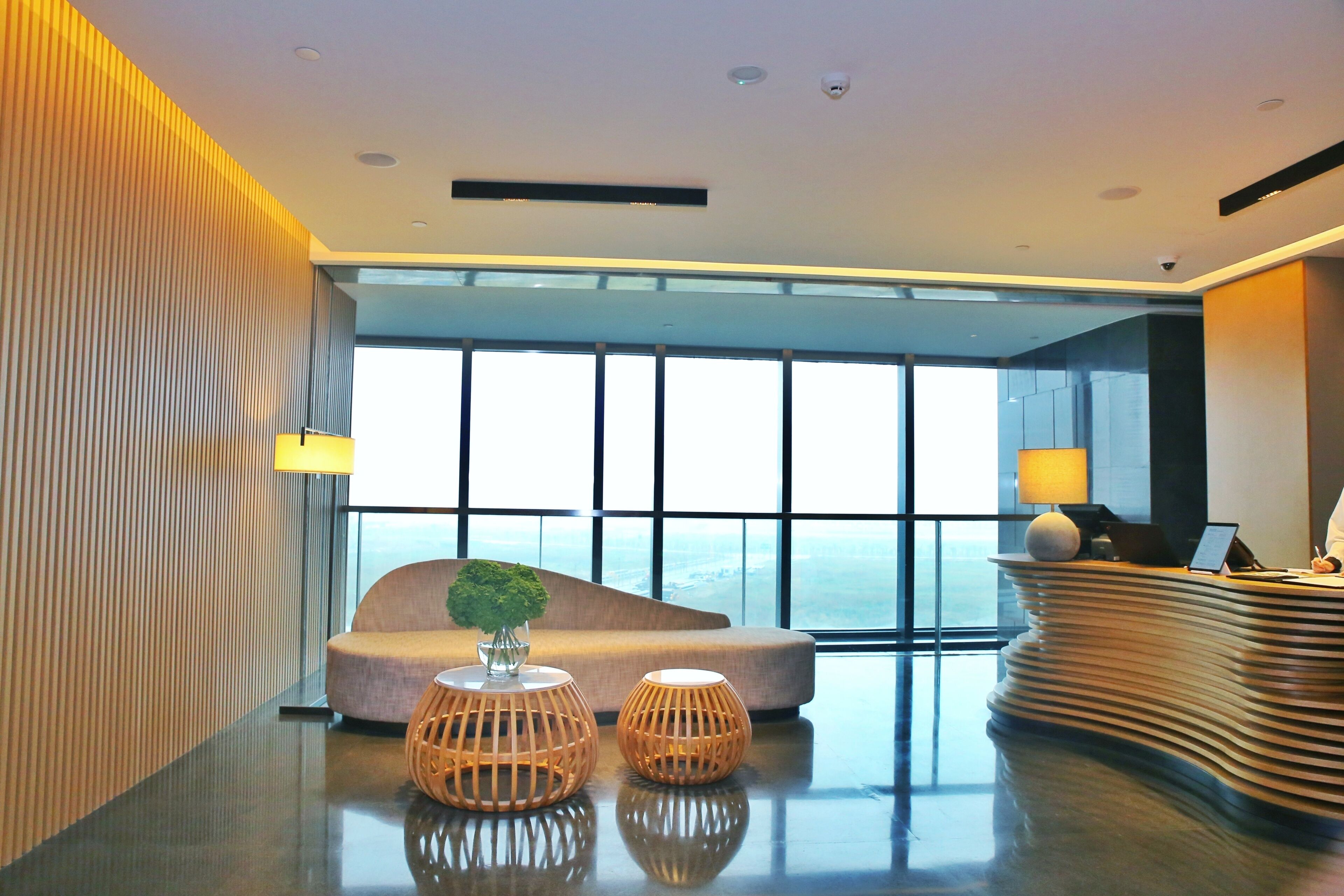 couples treatment room(s), body treatments, body scrubs, facials