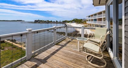 Bucht-Häuschen-Ufergegend-Häuschen in Cedar Key, Florida